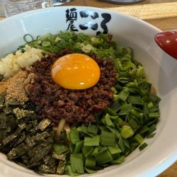 汁無し台湾ラーメン