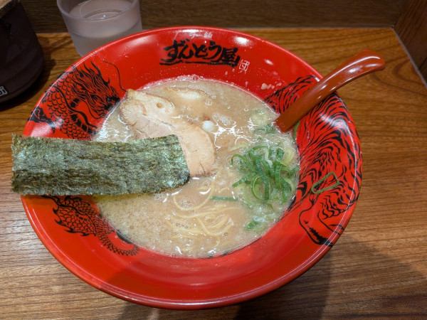 「元味らーめん860円」@ラー麺 ずんどう屋 羽田空港第1ターミナル店の写真