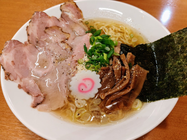 「昔ながらの中華そば（塩）950円」@麺屋 SOの写真