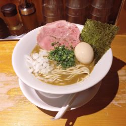 濃厚煮干　バカニボ