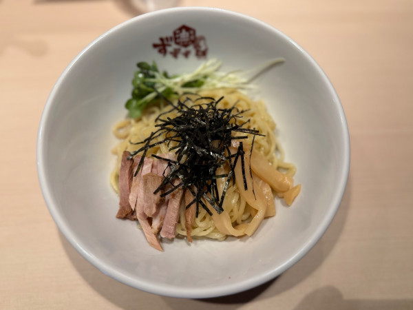 「油そば(並盛) 800円」@油そば専門店ずずず 町田店の写真
