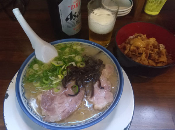 「ラーメン」@博多ラーメン しばらく 祇園店の写真