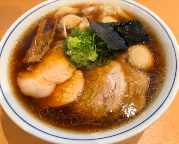 「特製らぁ麺(醤油)」@らぁ麺 すぎ本の写真