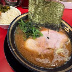 ラーメン並＋ライス食べ放題