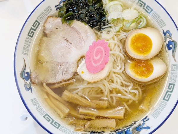 「味玉塩らーめん（大盛）」@北海道らーめんみそ熊 東陽町店の写真