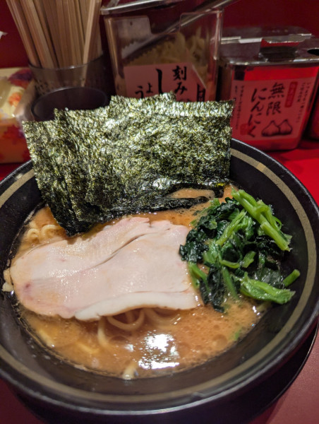 「ラーメン」@家系ラーメン 王道乃印 新橋店の写真