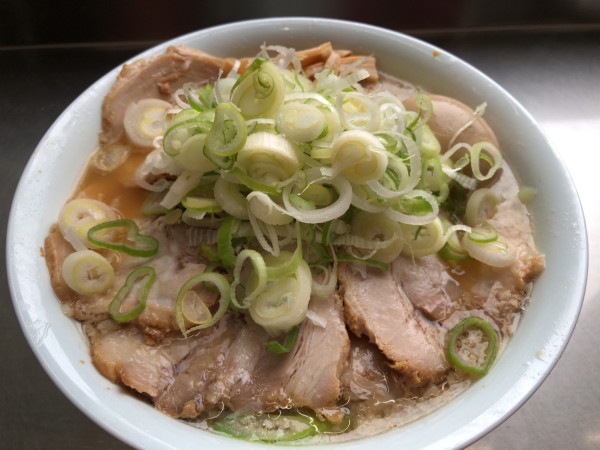 「チャーシュー麺＋たまご＋ネギ」@ホープ軒 千駄ヶ谷本店の写真
