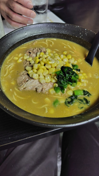 「豚骨クリーミーカレーラーメン（1000円か1100円）」@ラーメン かるあの写真