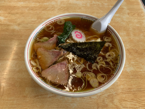 「手打ち中華（大盛）900円」@手打ちラーメン みうらの写真