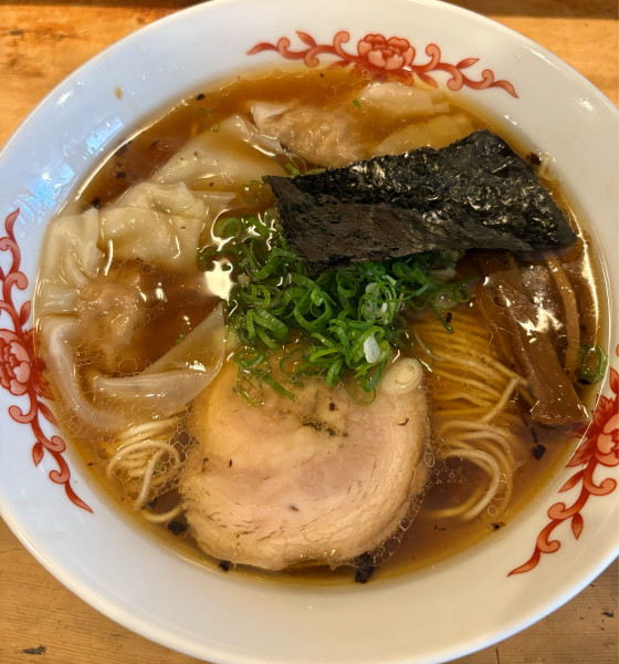 「雲呑入り醤油ソバ」@ラーメン専門店 なんぞの写真