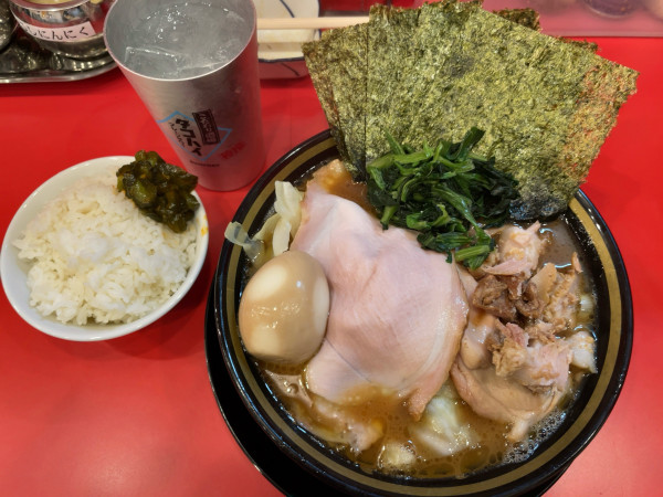 「特製ラーメン」@大輝家直系 麺家 暁の写真
