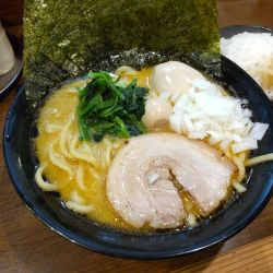 ラーメン＋味玉&海苔サービス､ライス無料