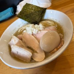 煮干らーめん(塩)+特製トッピング