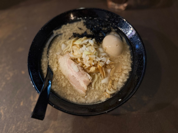 「つばめラーメン950円＊オープン特価500円＋サービス味玉」@麺BARとどろきの写真