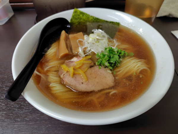「らぁ麺 中盛」@らぁ麺 亀我楽の写真