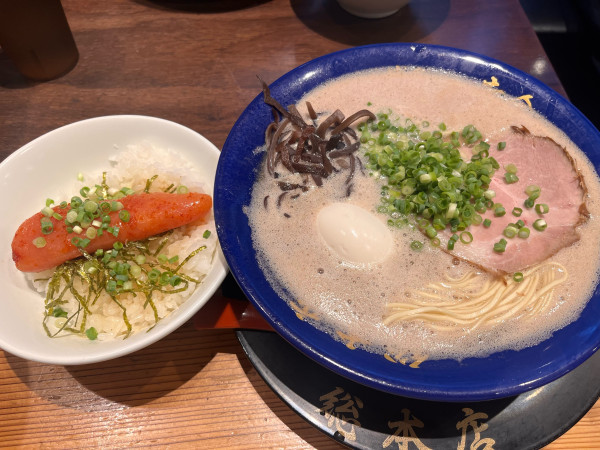 「泡系豚骨ラーメン+味玉+明太子丼」@博多一幸舎 総本店の写真
