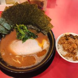 ラーメン¥900+のり(5枚)¥100+ライス放題¥100-