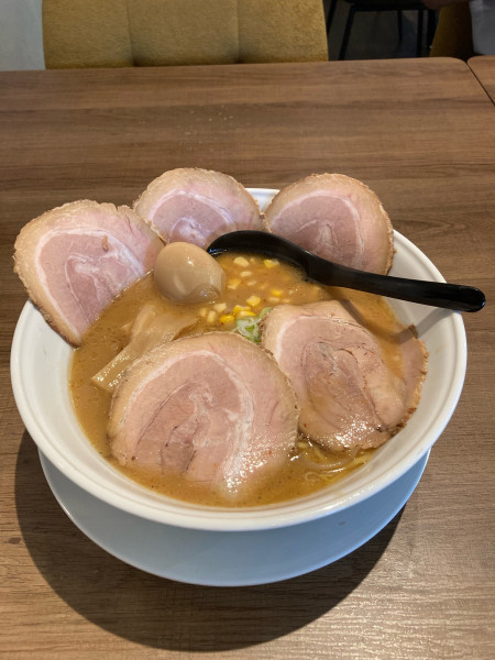 「みそらあめん　チャシュー３枚　味玉」@旭川らあめん やまるの写真