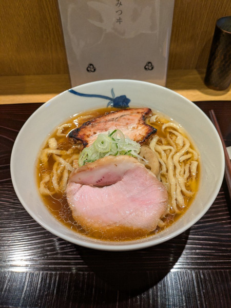 「醤油ラーメン」@麺 みつヰの写真