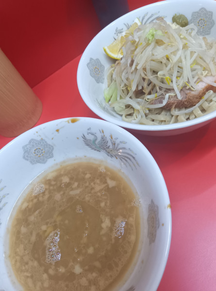「つけ麺　麺半分　ヤサイ少なめニンニク」@ラーメン二郎 朝倉街道駅前店の写真