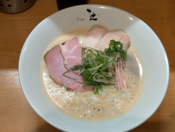 「鶏白湯醤油」@Ramen 辻の写真