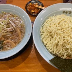 ネギつけ麺（酸味なし）・中盛：890円