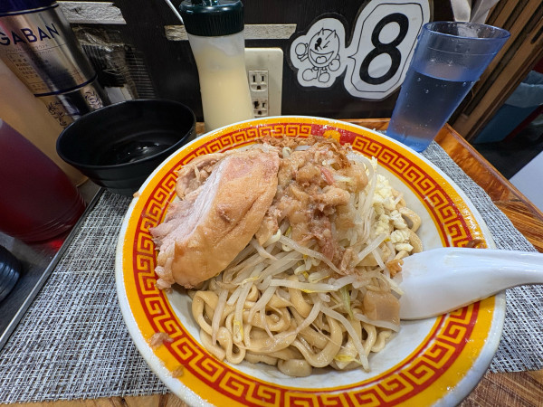 「汁なし＋生たまご」@えどもんどの写真