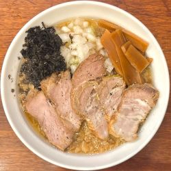 ★＜限定＞生姜香る背脂煮干チャーシュー麺🍜¥1,500