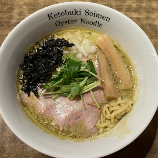 「濃厚かきそば1100円」@寿製麺よしかわ 川越店の写真