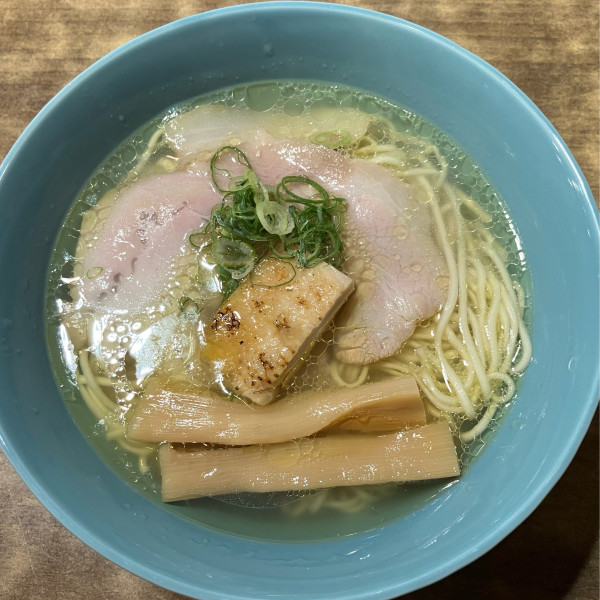 「名古屋ｺｰﾁﾝの極上炙り肉中華そば塩1100円」@寿製麺よしかわ 川越店の写真