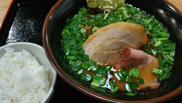 「ニラとり台湾ラーメン」@麺屋 隆志の写真