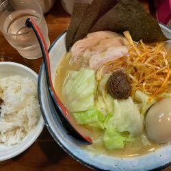 熟成練り醤油ラーメン