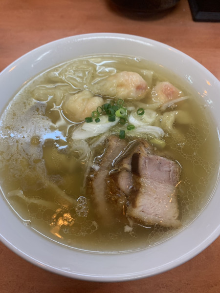 「海老ワンタンメン」@日陰の写真