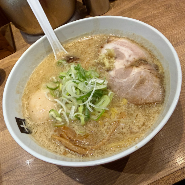 「味噌らーめん、煮たまご」@大島の写真