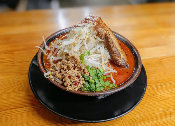 「しびれ辛みそ誤爆」@ラーメン・つけ麺 爆王の写真