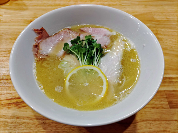 「鶏そば 960円」@やひろ屋の写真