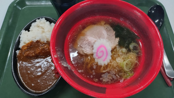 「中華そばセット(830円・メンマ抜)」@練馬区役所 職員食堂の写真