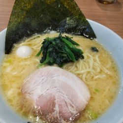 ラーメン　880円