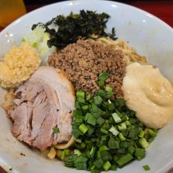 台湾まぜそば(ニンニク、ガリマヨ)