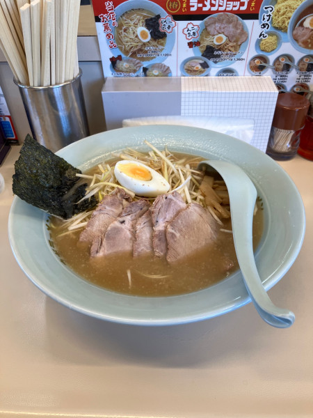 「ネギチャーシュー麺大盛り　ライス」@ラーメンショップ 中野店の写真