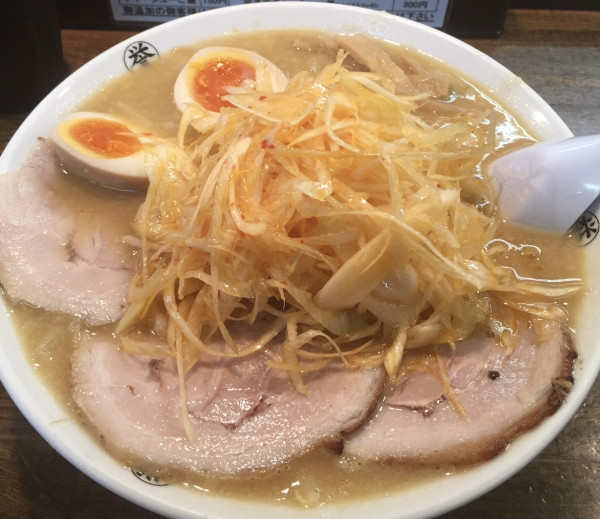 「味噌ネギチャーシュー」@こってりらーめん 誉の写真