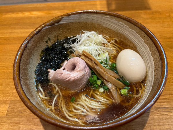 「味玉醤油そば1300円」@麺や 結の写真