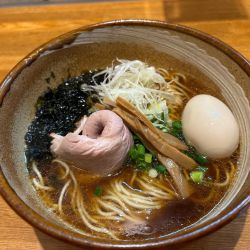 味玉醤油そば1300円