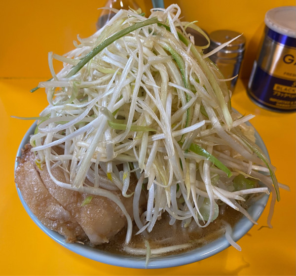 「エビーレン3 +ブタ+ネギ」@ラーメン二郎 八王子野猿街道店2の写真