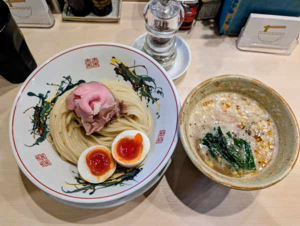 「ちょつとずつつけ担担1400円」@つけめん金龍の写真