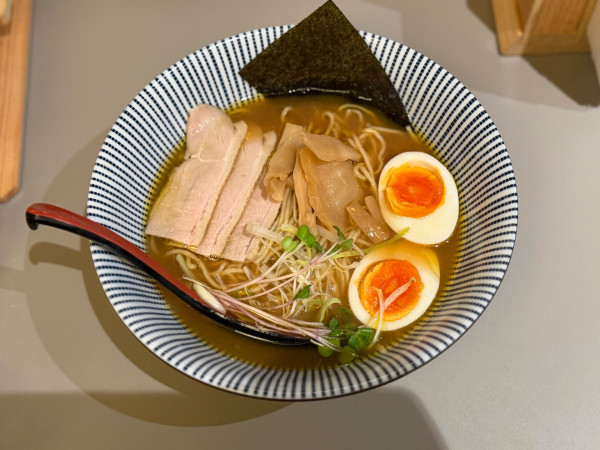 「鴨だし中華そば(醤油)1000円」@鴨だしらぁ麺 皇鴨麺の写真