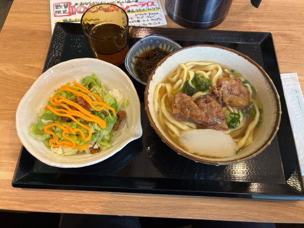 「ミニタコライスとソーキそばセット　900円」@おいしい時間の写真