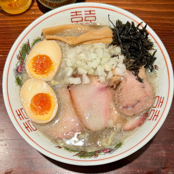 「背脂生姜煮干らーめん」@麺rabo万歳の写真