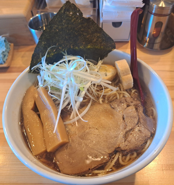 「中華そばたまり800円」@丸美商店の写真