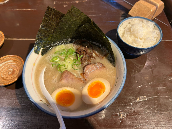 「のりと半熟玉子＋Aランチ＋替玉」@麺の坊 砦の写真